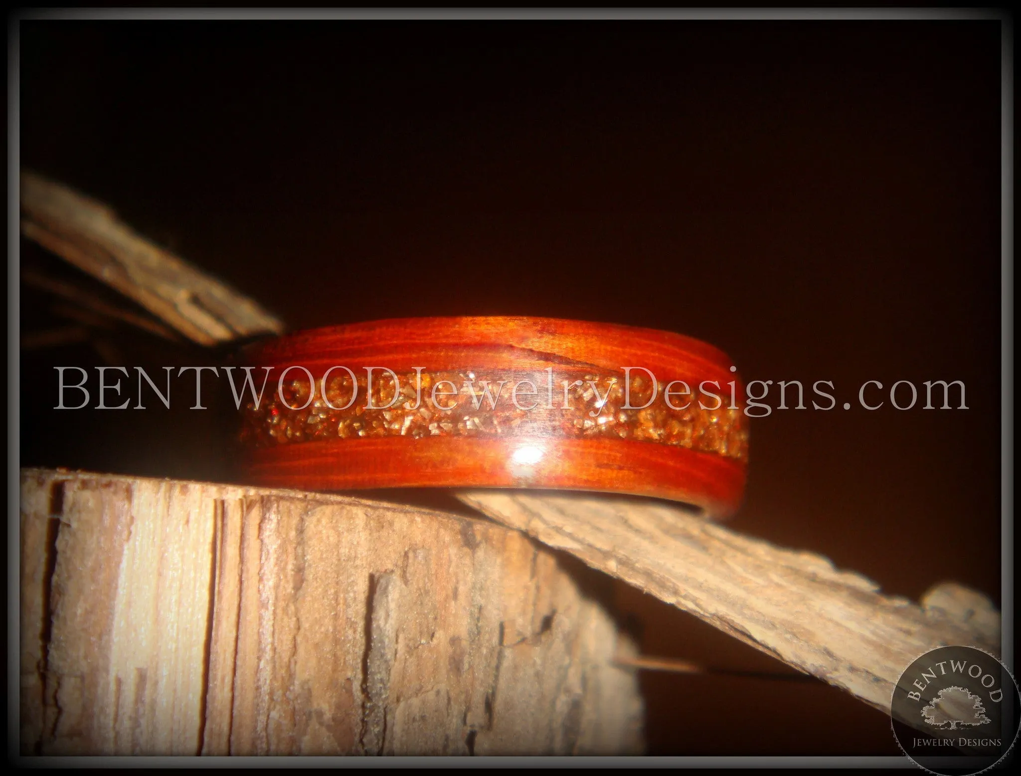 Bentwood Ring - African padauk wood ring with German copper and amber glass inlay