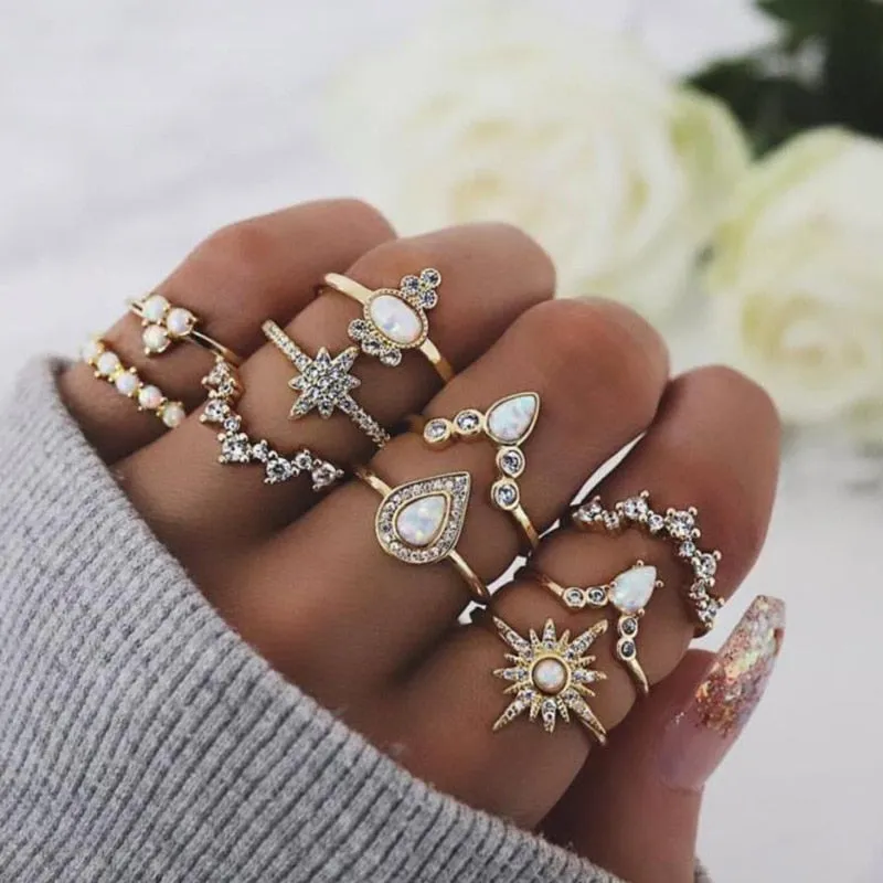 Boho Chic Crystal Ring Set - Elegant Rhinestone Knuckle Rings for Stylish Women