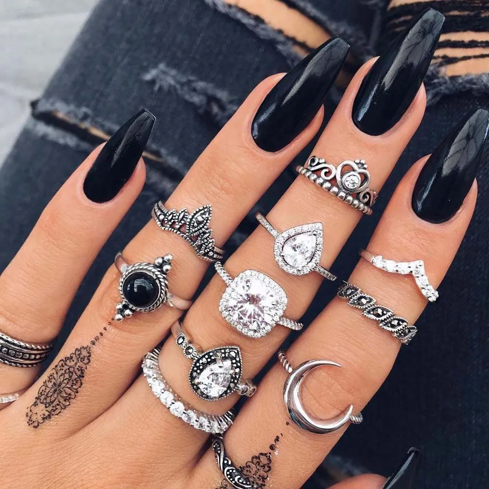 Boho Chic Crystal Ring Set - Elegant Rhinestone Knuckle Rings for Stylish Women