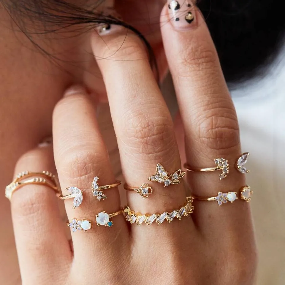 Boho Chic Crystal Ring Set - Elegant Rhinestone Knuckle Rings for Stylish Women