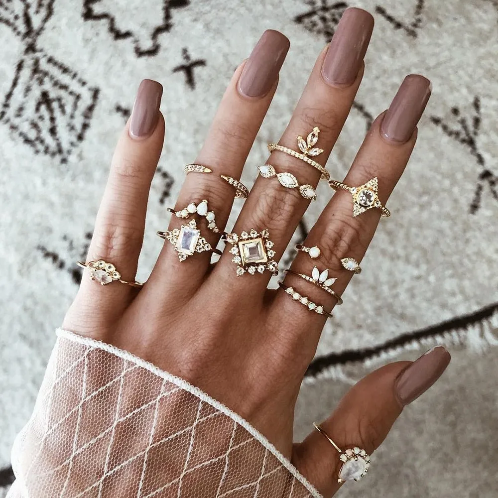 Boho Chic Crystal Ring Set - Elegant Rhinestone Knuckle Rings for Stylish Women