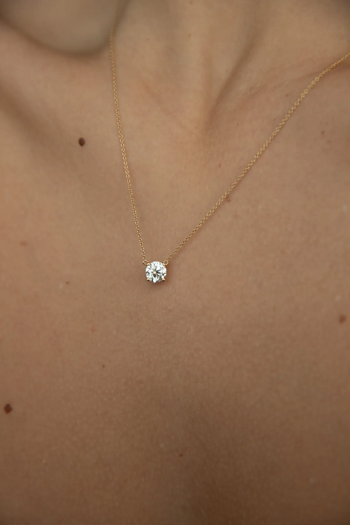 Ethereal 1ct Round Necklace