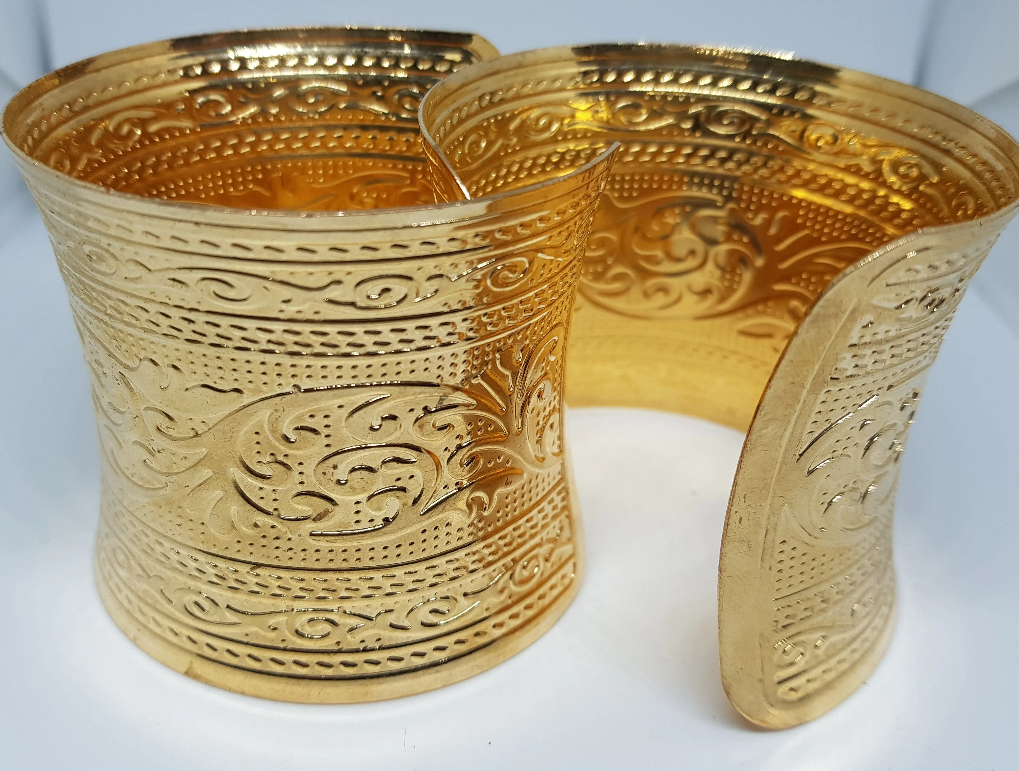 Ethnic Gold Cuff Bangles and Choker Set