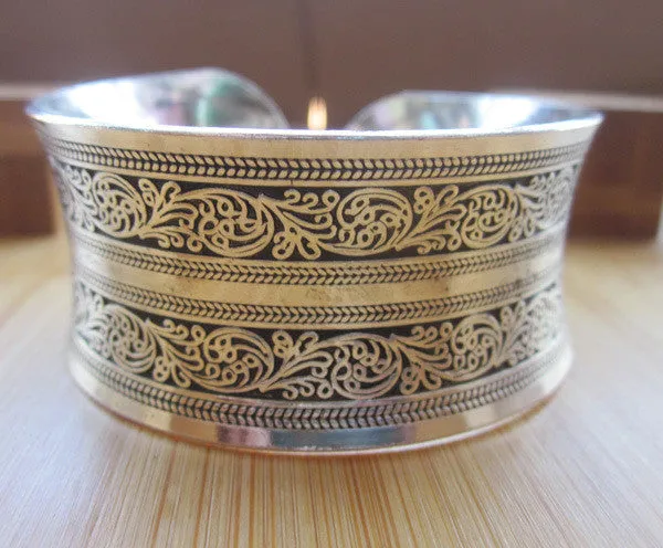 European Concave Metal Tibetan Silver Vintage Retro Bangle Cuff Bracelet