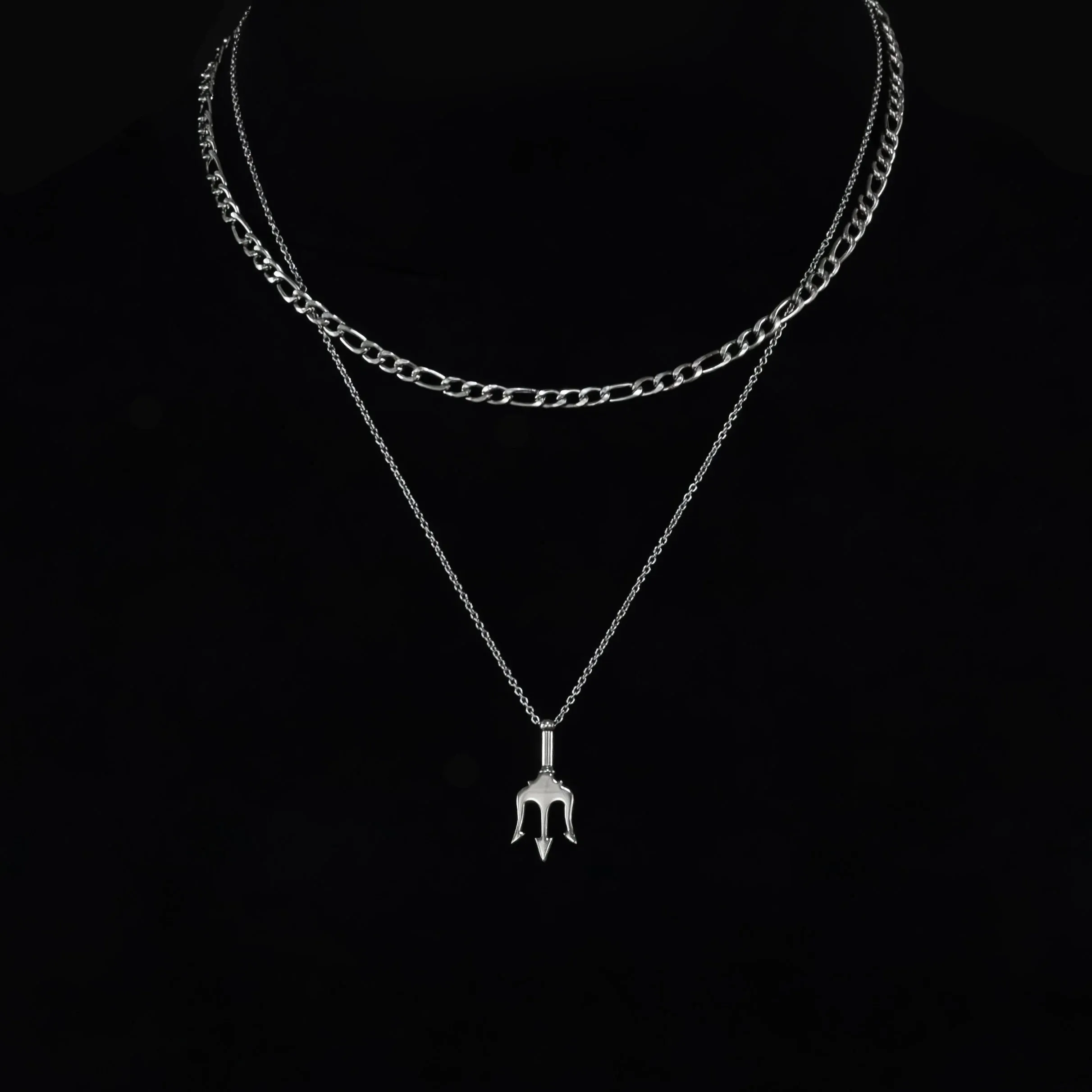 Ferni Silver-tone Trident Pendant & Figaro Chain Necklace Set