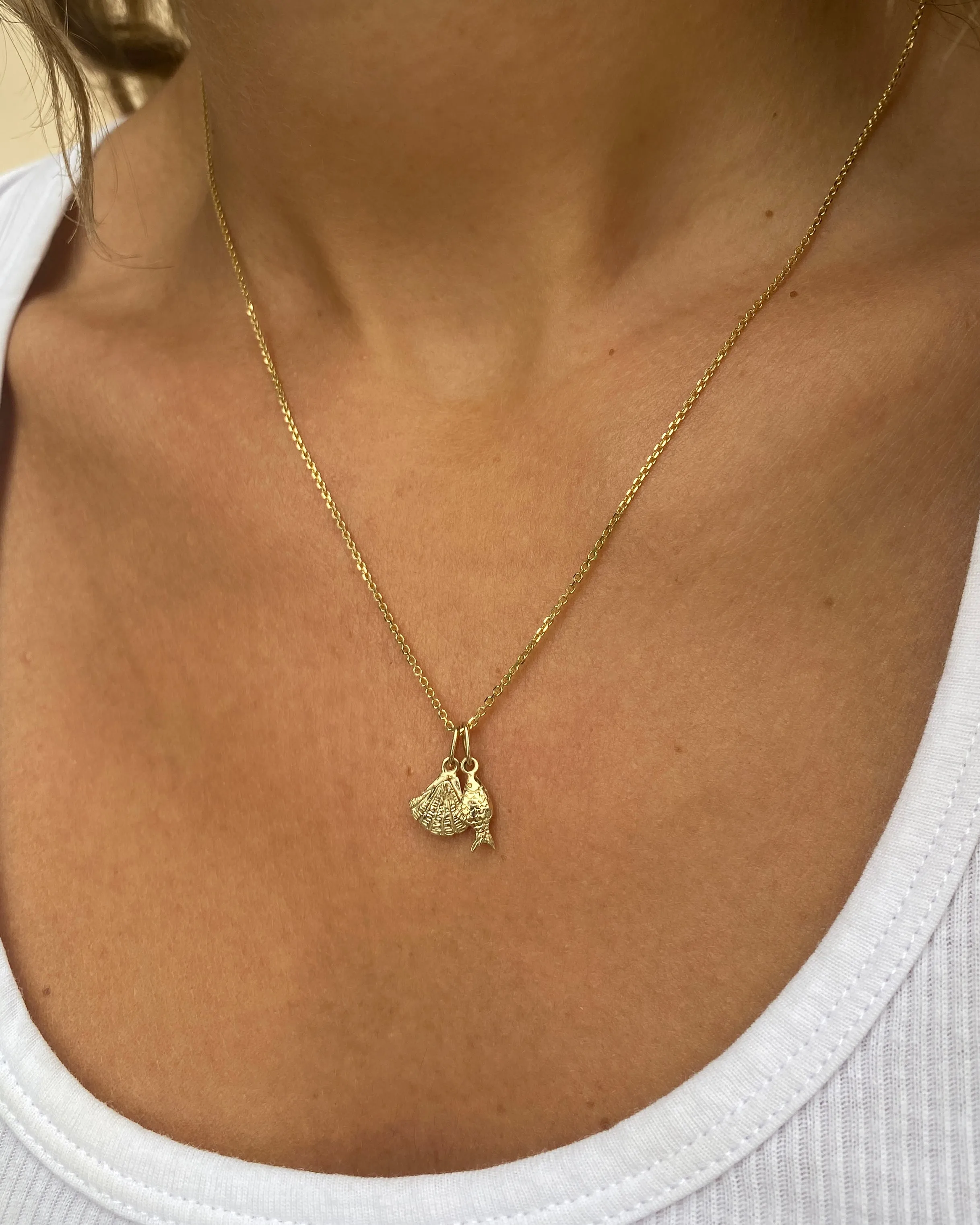 Fish Pendant | Gold