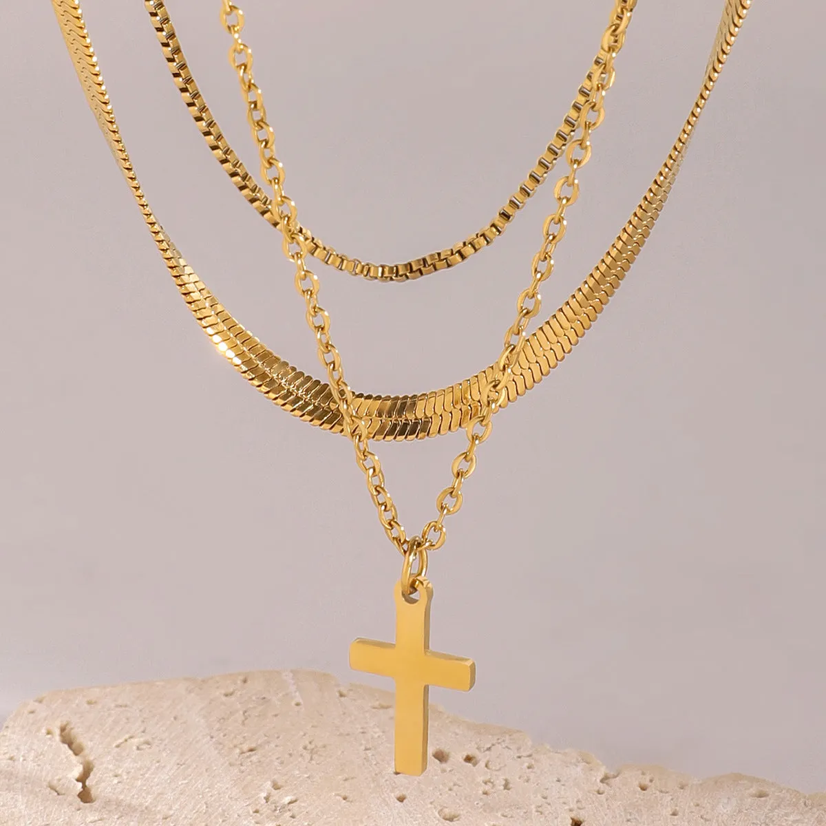 Luxurious Cross Stainless Steel Electroplating Necklaces