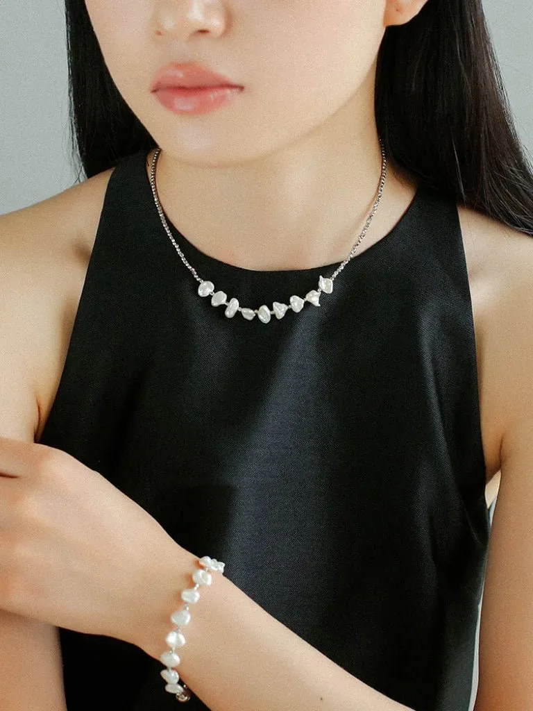 Luxury Shining Passepartout Crushed Baroque Pearl Necklace