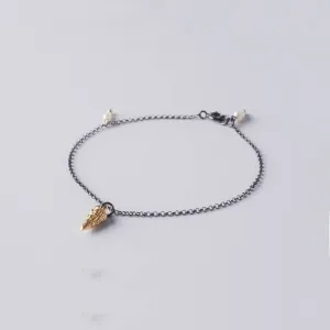 Romantic seashell - charm bracelet - silver 925 - gold plated with dark rhodium chain