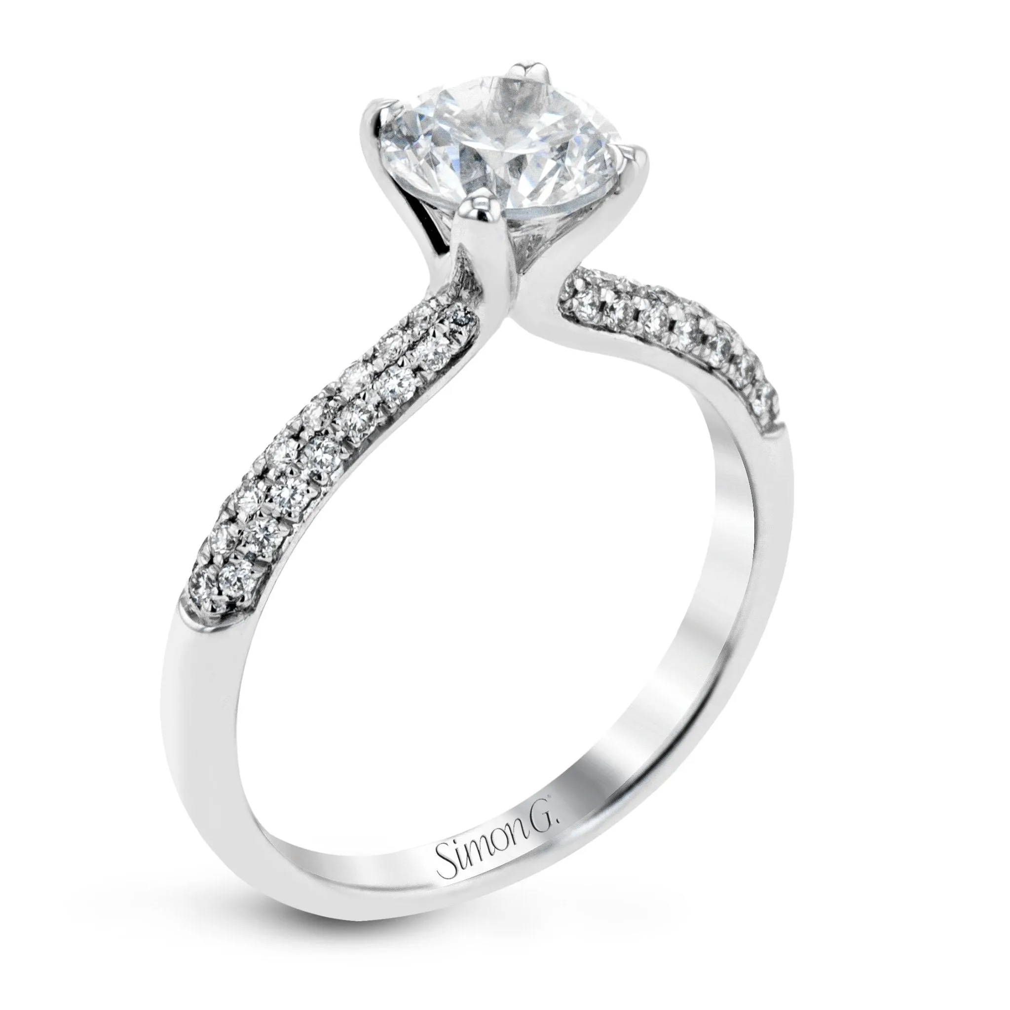 Round-Cut Engagement Ring In Platinum With Diamonds