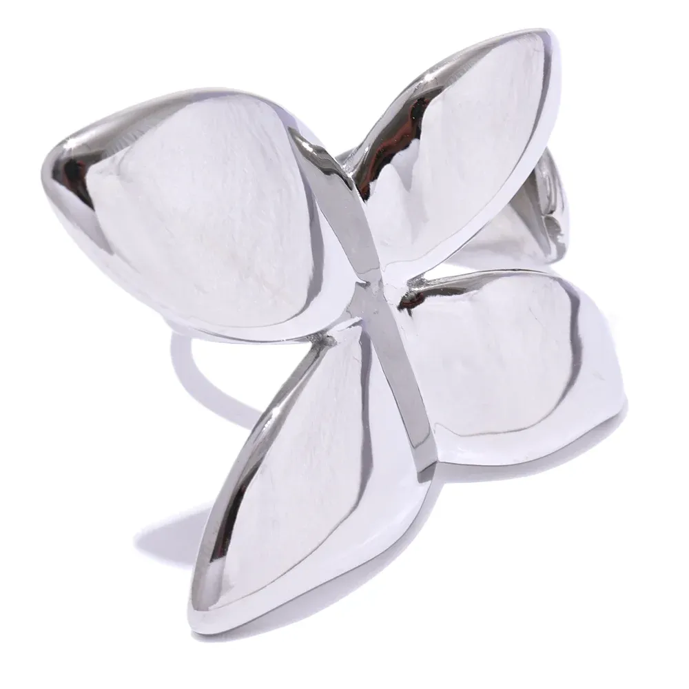 VAIGE Elegant Gold-Plated Butterfly Ring in Stainless Steel